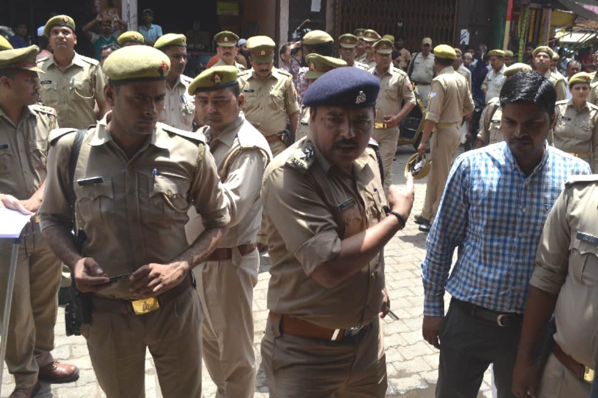 sex racket in the name of beauty parlor in Meerut, Police arrested four