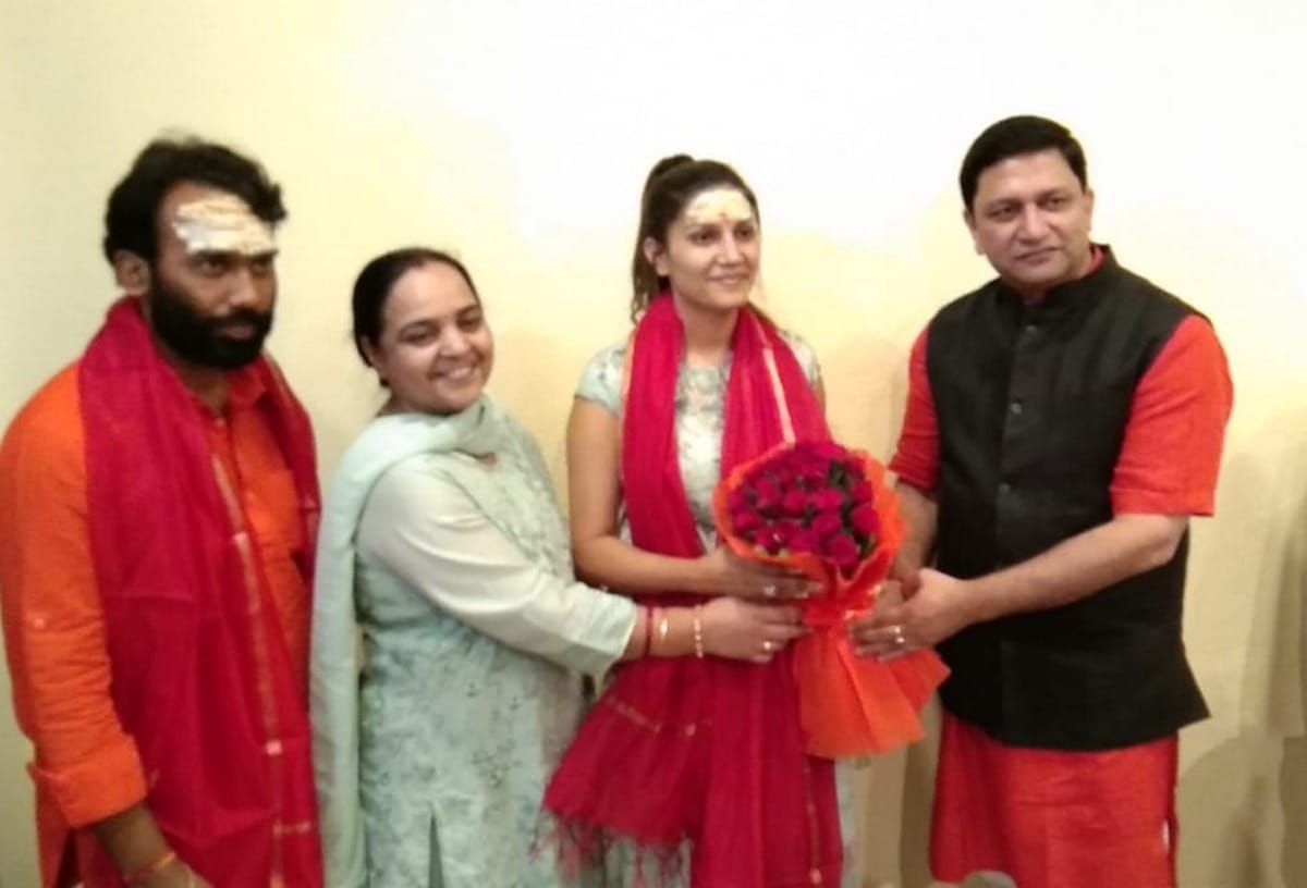 Lok Sabha Elections 2019 sapna chaudhary kashi vishwanath varanasi narendra modi priyanka gandhi