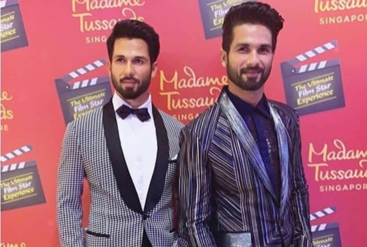 shahid kapoor first wax statue at madame tussauds singapore mira rajput
