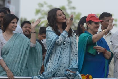 Lok Sabha Elections 2019 Sonakshi Sinha campaigned for her mother in Lucknow.