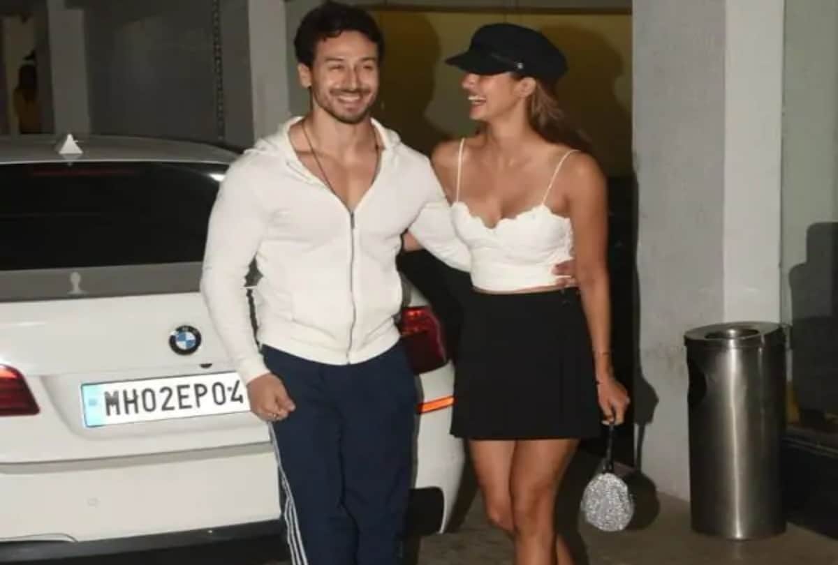 Tiger Shroff and Disha Patani spotted together in twinning in white