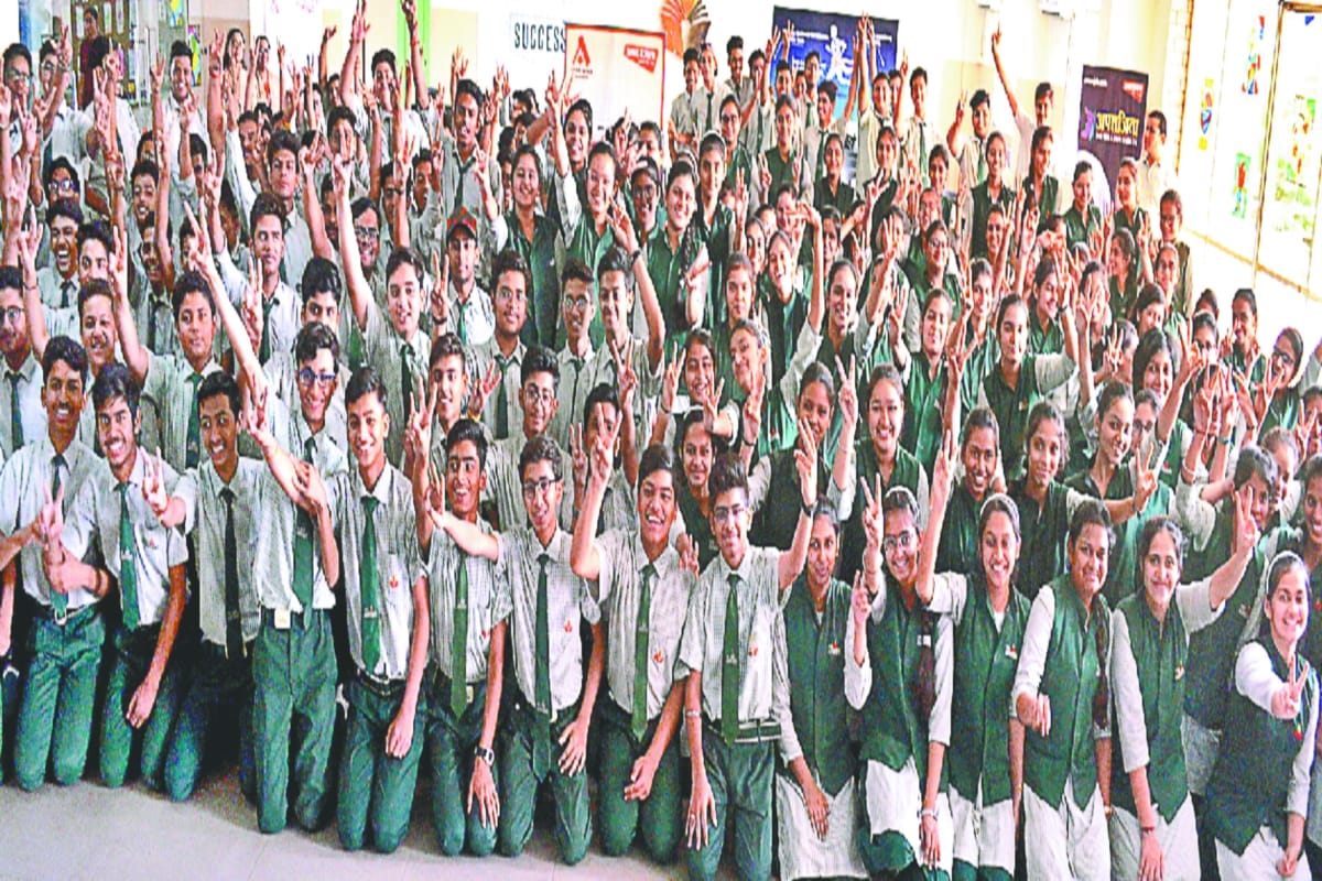Become a good citizen, help the police for the benefit of society