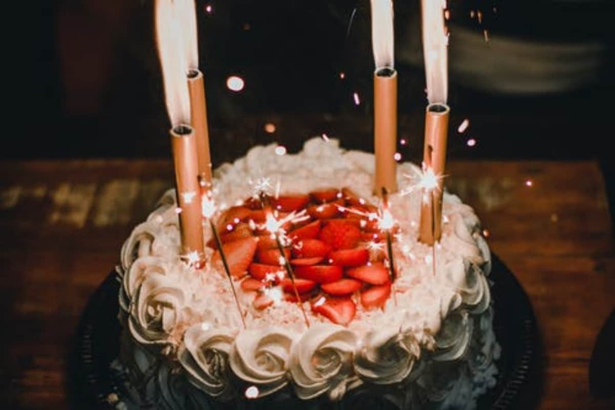 people of Ireland are fond of tea, they have unique birthday wish ritual, know about this country