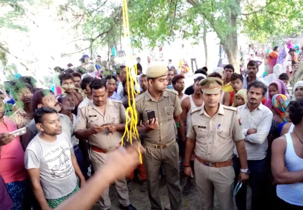 girl and boy found hanging in fatehpur