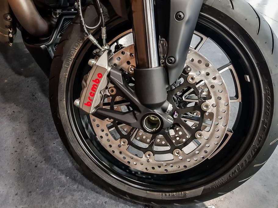 Buy ducati diavel superbike at rs 11.99 lakh big boy toyz delhi, cheaper than vitara brezza