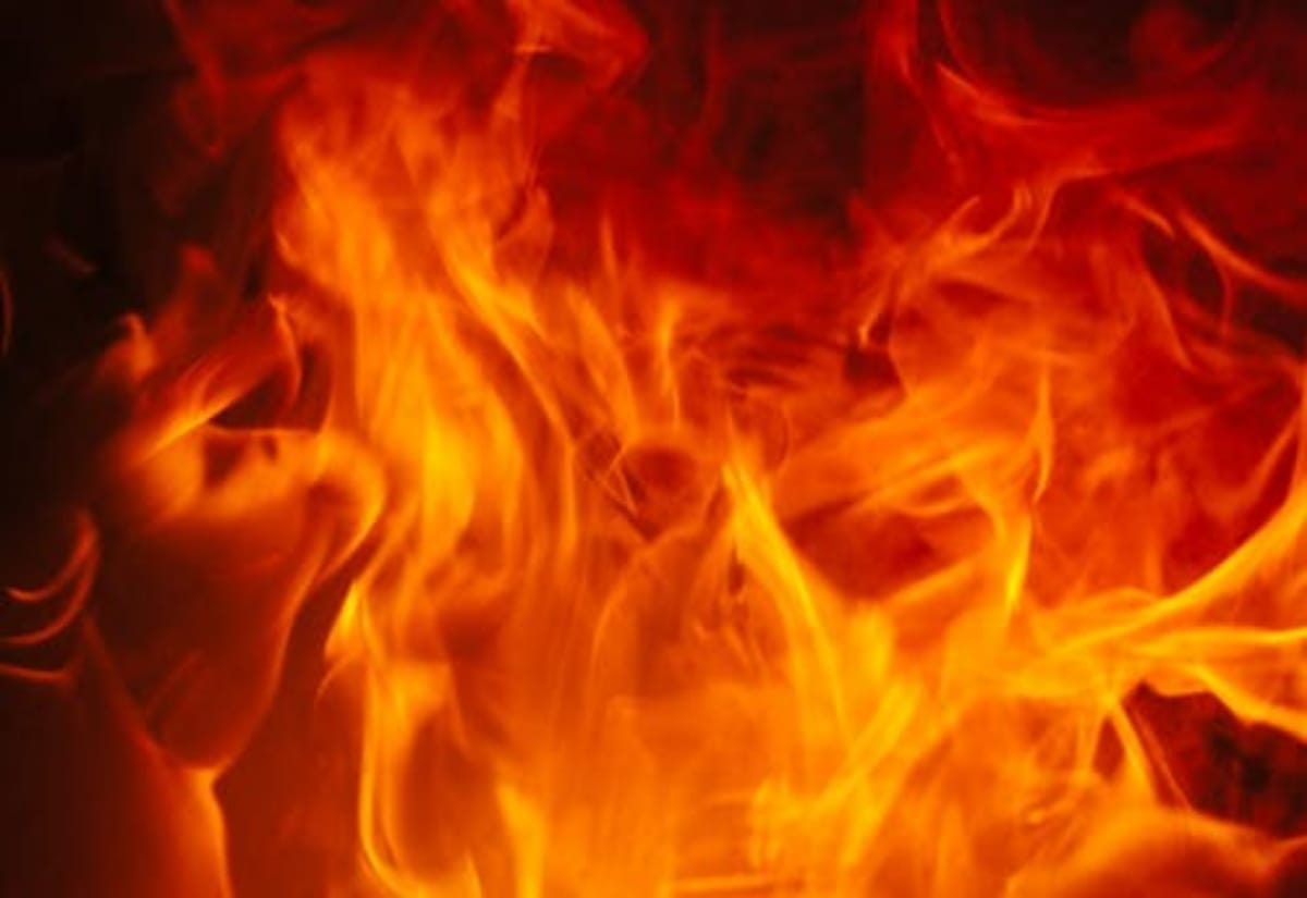 House set fire by short circuit in mirzapur