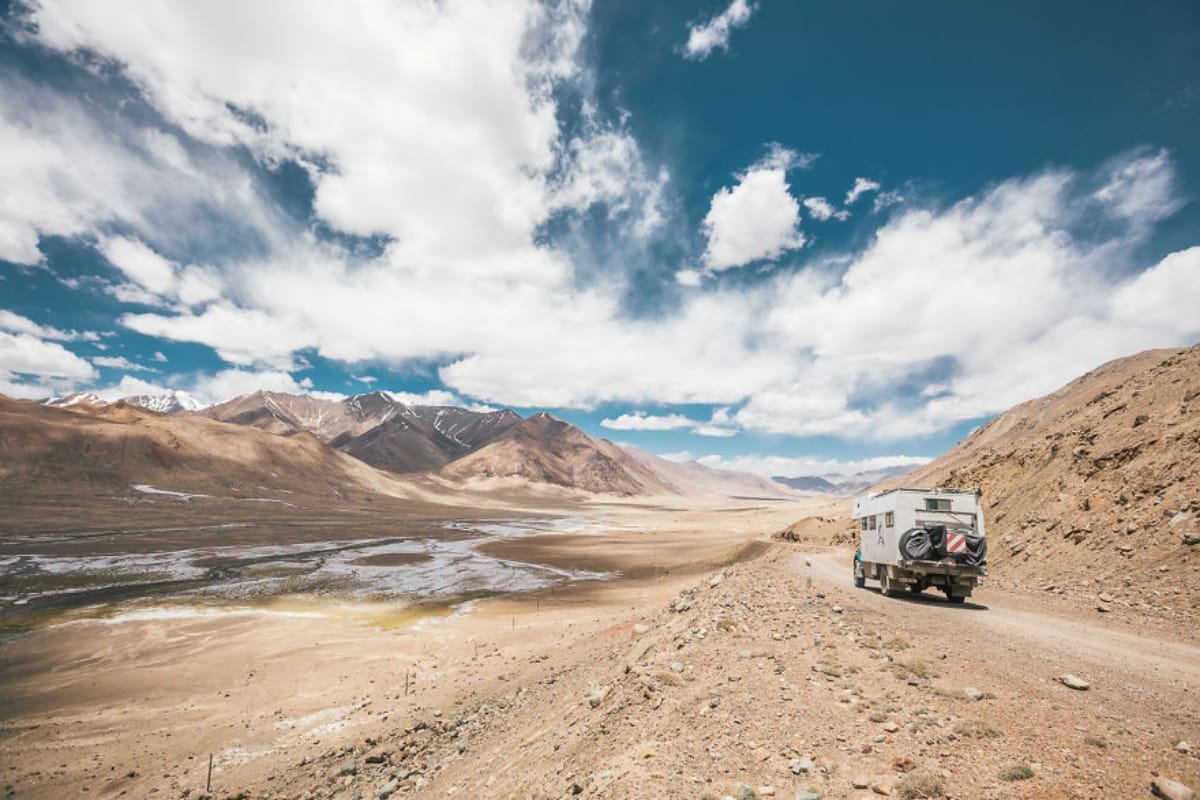 IRCTC traveling packages: eastern triangle air package to eastern himalaya