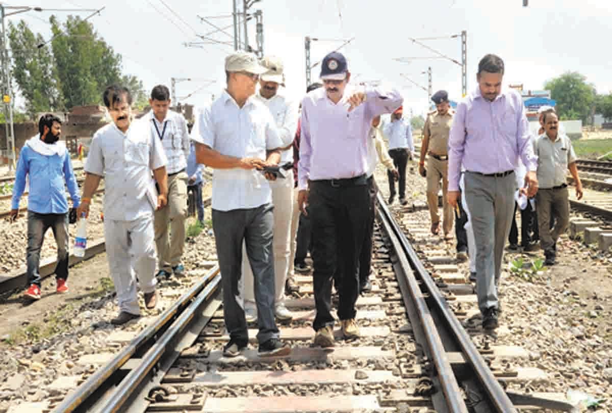ADRM, police officers rushed to investigate safety