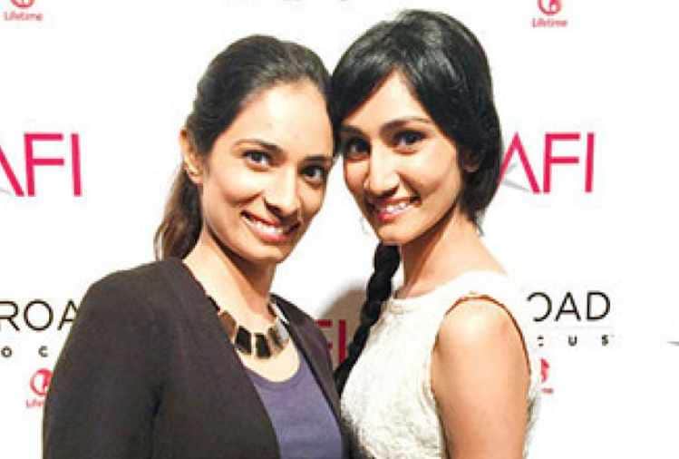 sholay sambha mac mohan daughters vinati and majari will do debut soon