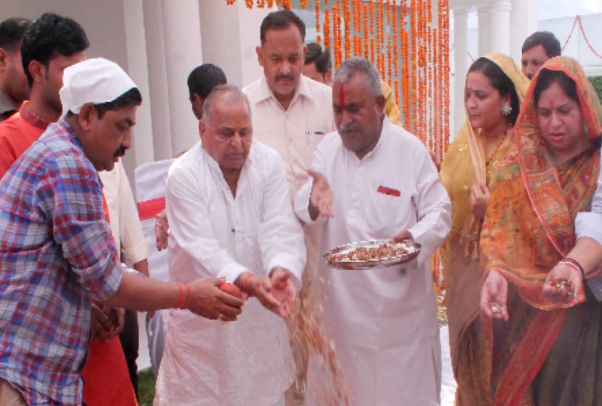 beautiful pictures of mulayam singh yadav' home