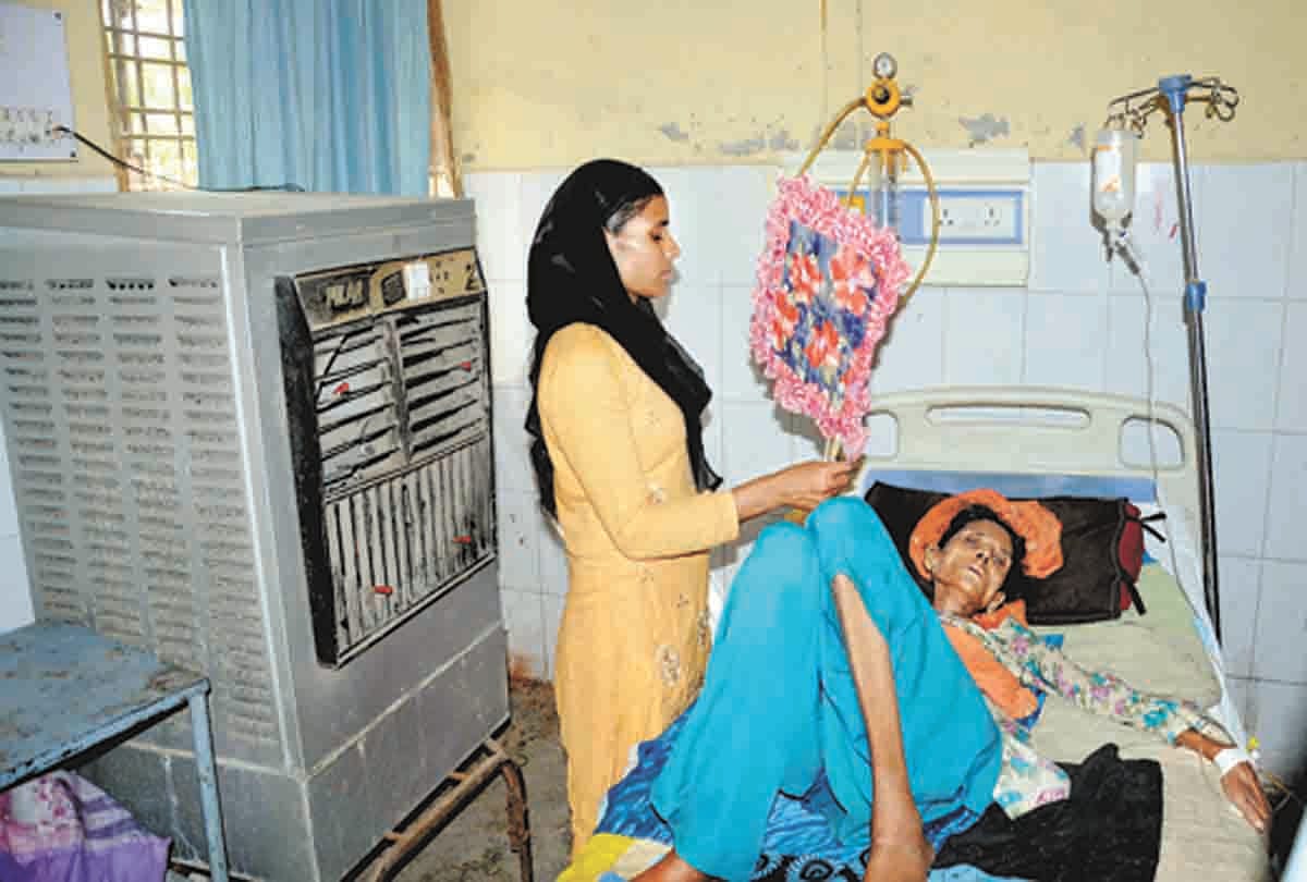 Breathless patients without a cooler-fan in the hospital between 41 degree temperature