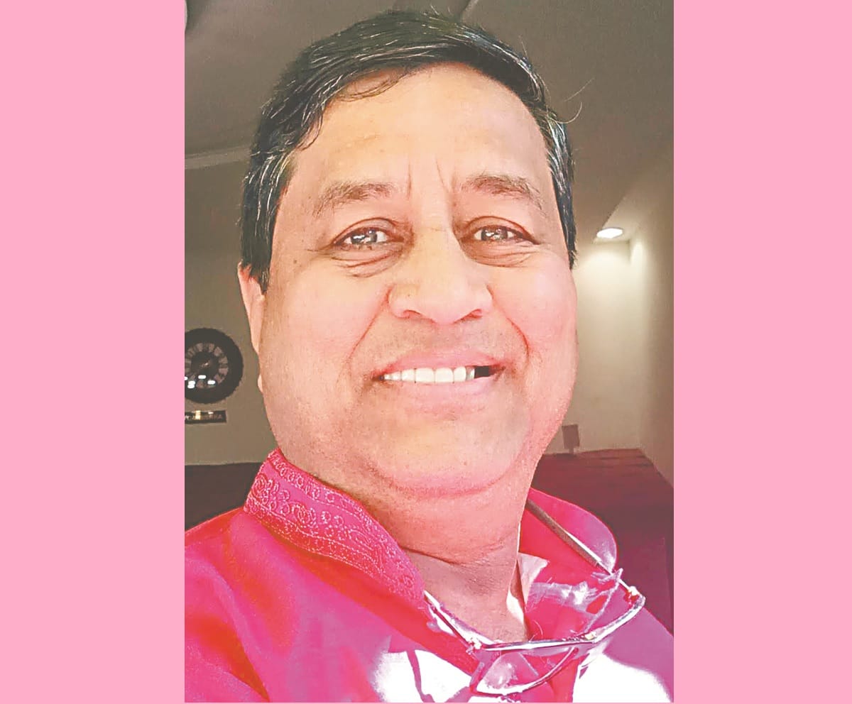 manzilein aur bhi hain : pravin tulpule says he work to make happy cancer patient kids