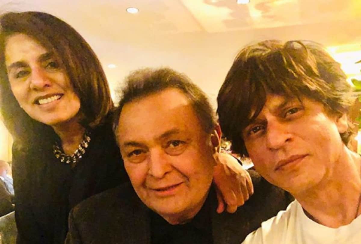 Shahrukh Khan meets Rishi Kapoor in Newyork Neetu Kapoor shared picture on Instagram