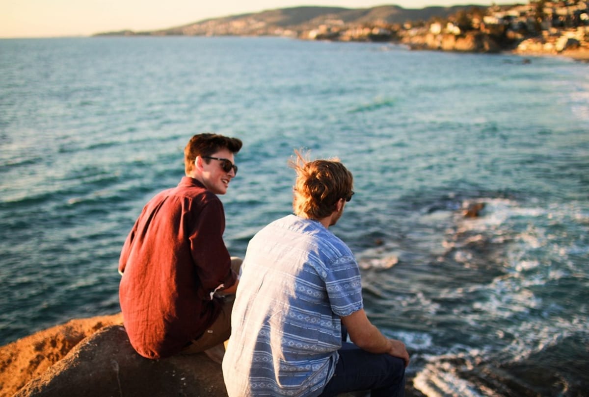 best tips to be aware while making friends during traveling