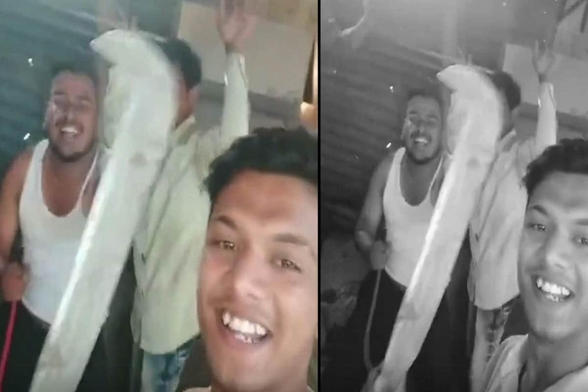 Tik tok App: 2 Arrested And Two Booked For Wielding Sword In A Tiktok Video in Pune