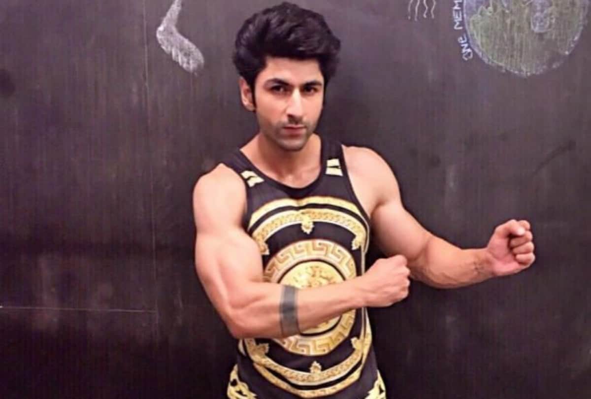 tv actor aansh arora Brutally Beaten Up By Ghaziabad Police