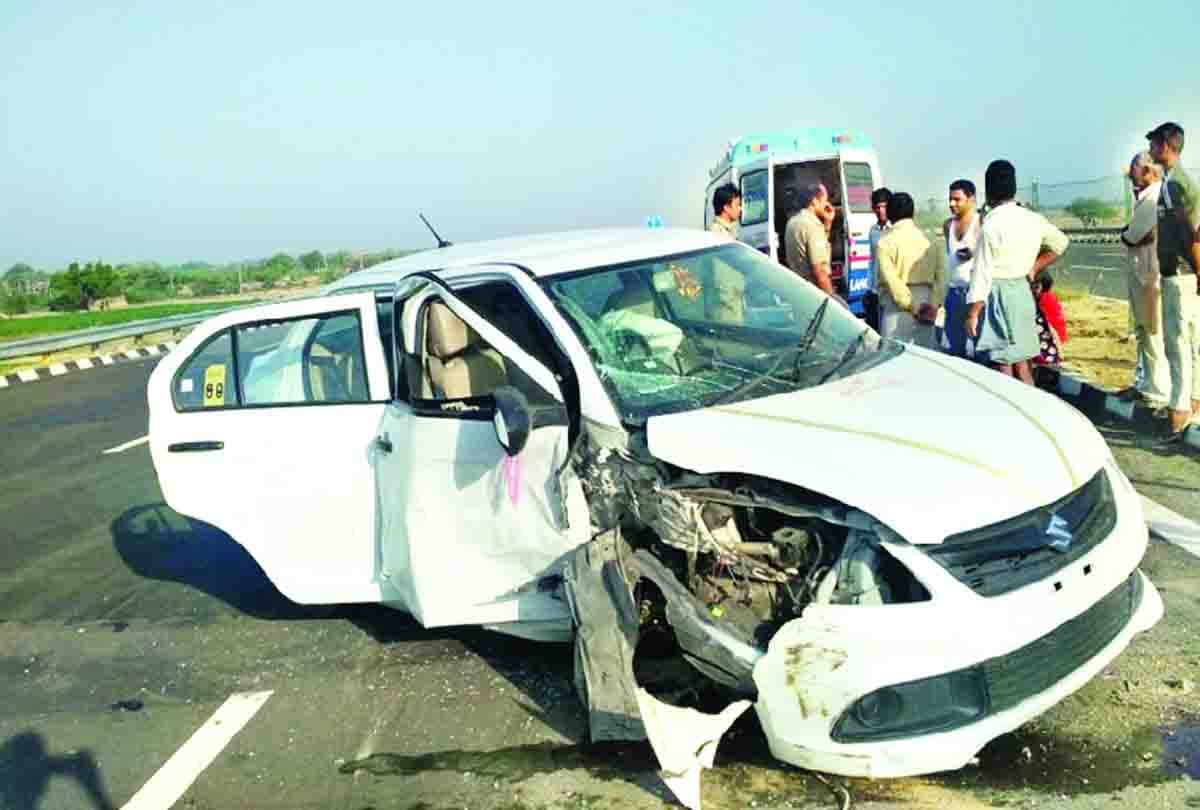 car accident on agra lucknow expressway after bus accident