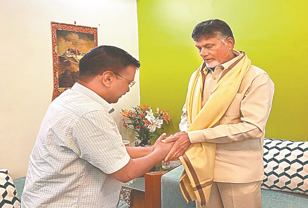 Naidu meets Yechury Kejriwal, gathered in Mission coalition, will meet with Maya-Akhilesh today