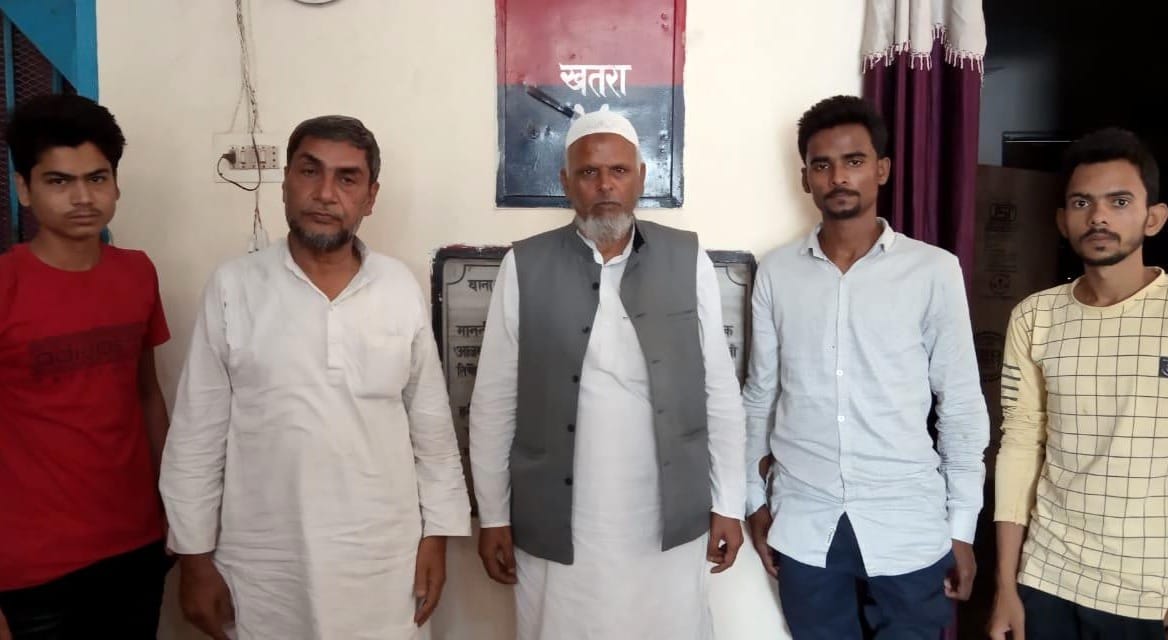 police arrested olema council district president with four suspect in   azamgarh