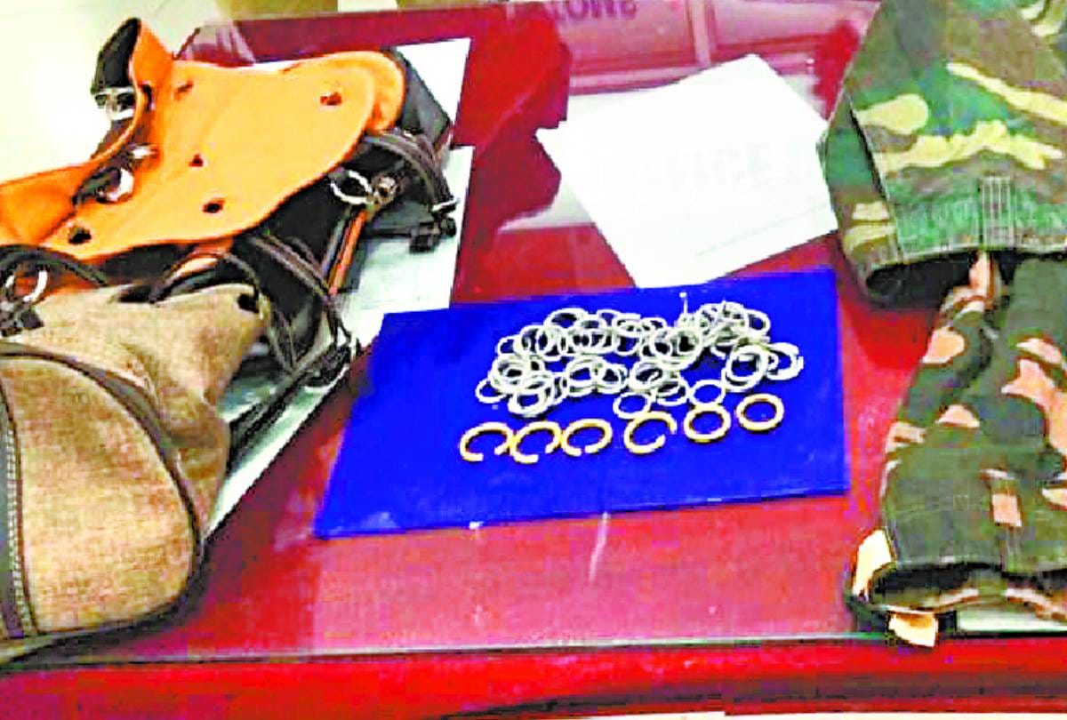 lady smuggler caught with 23.42 gold at amaui airport