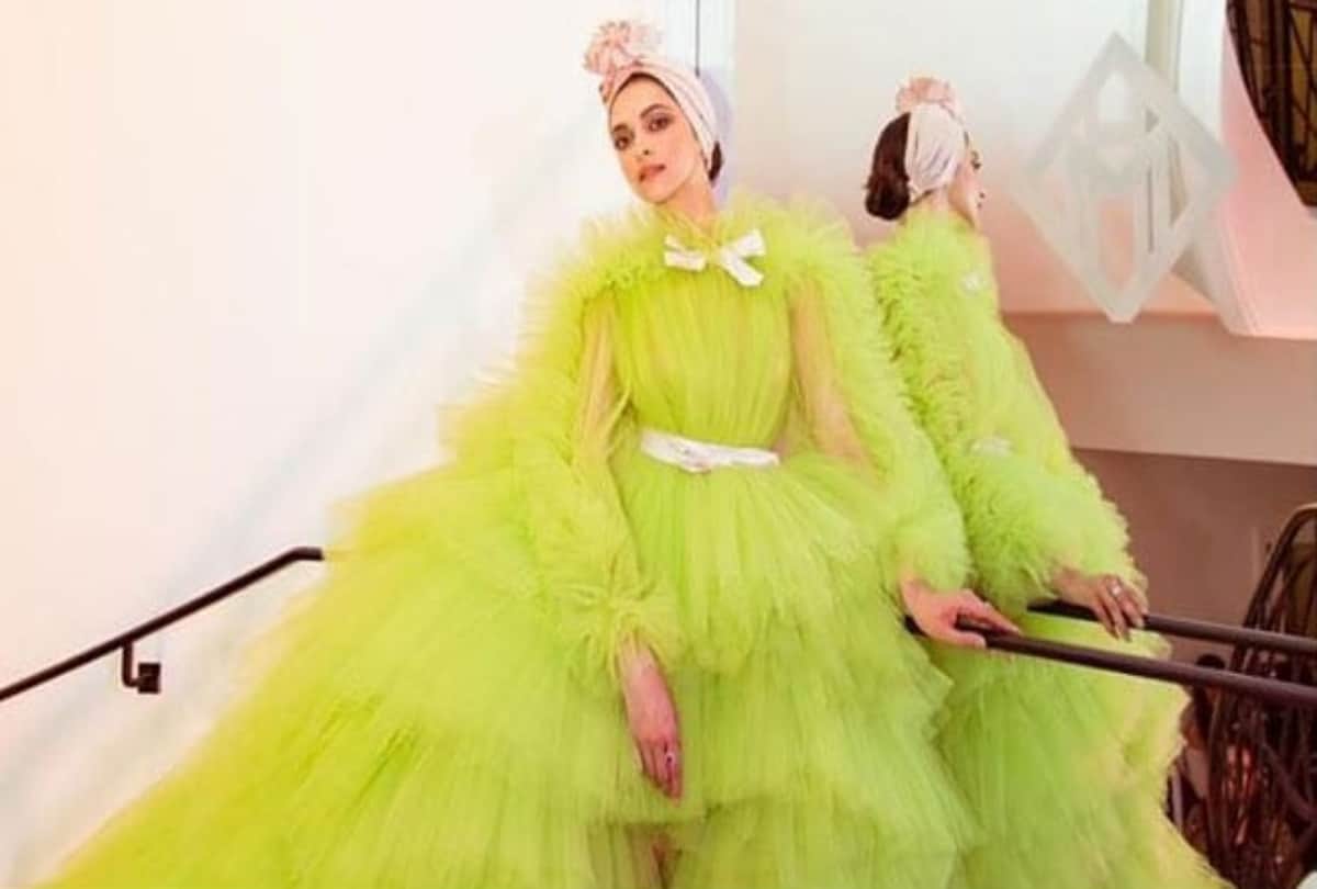 You Have to see how deepika padukone ready for her red carpet look