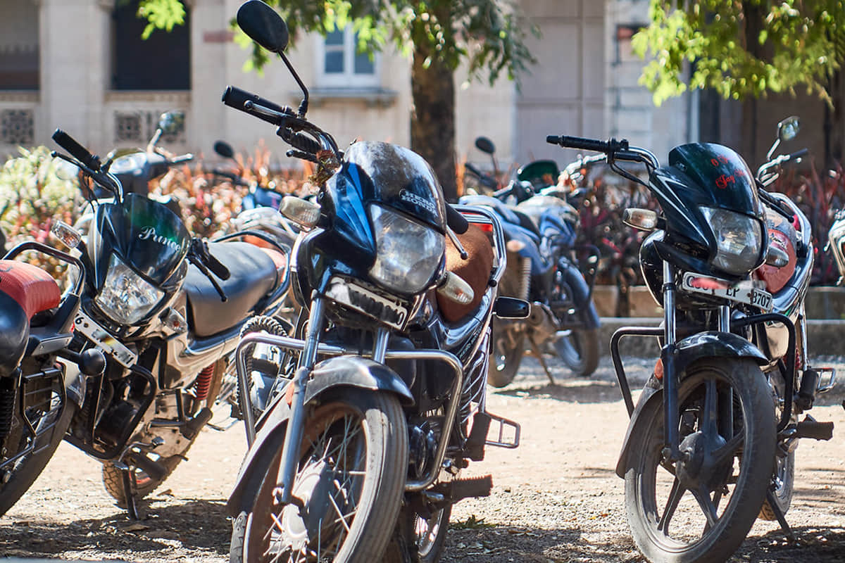 Best tips to maintain bike mileage in summer Season