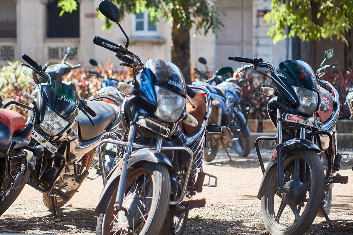 Best tips to maintain bike mileage in summer Season