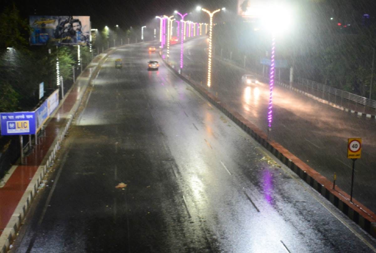 temperature do down due to rain in lucknow