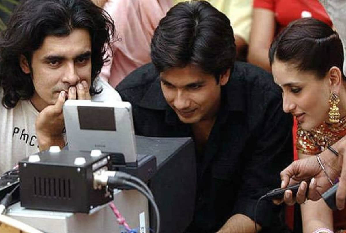 Kareena Kapoor shared Jab We Met making photo with Shahid Kapoor after complete 13 years of movie