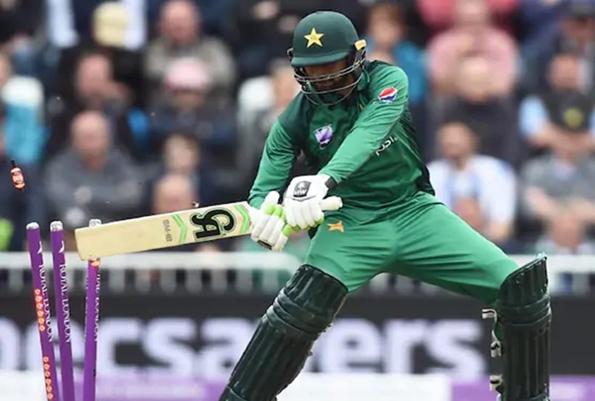 VIDEO: Shoaib Malik rattles all three stumps in hit wicket dismissal vs England