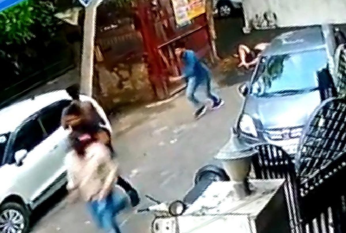 Viral Video of gun shoot in Rohini at Delhi