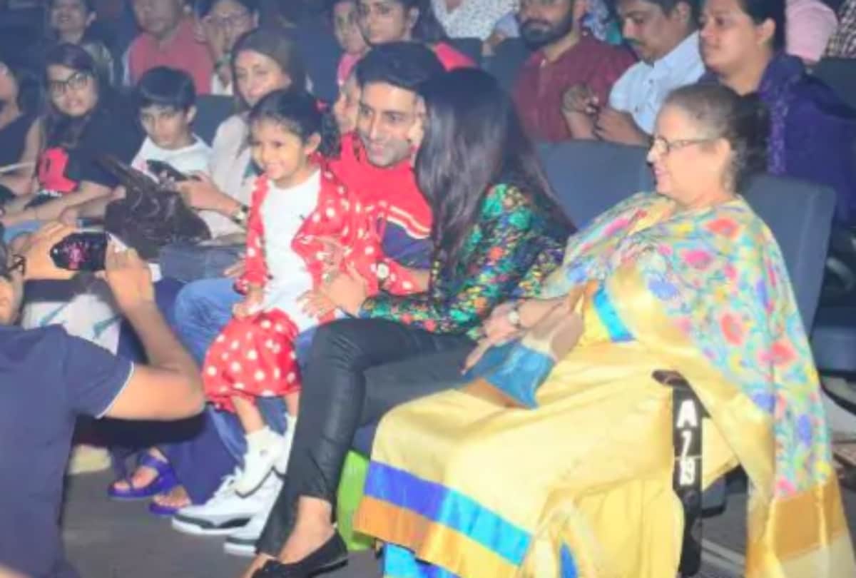 aishwarya and abhishek cheers when aradhaya bachchan dance in shiamak davar school