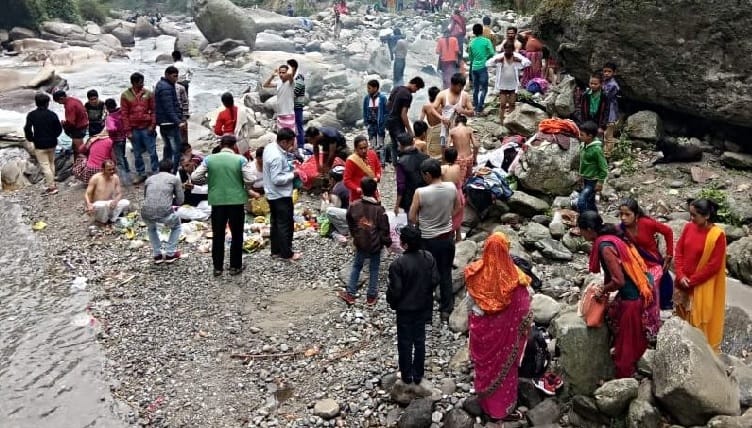 Soudhara, Bhadrutunga, full moon fair, engaged in hot tub