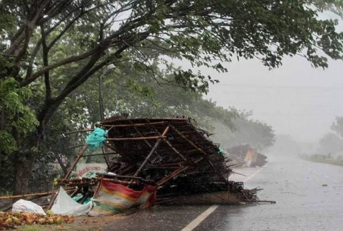 House destroyed in Fani storm, Dalit family took shelter in the toilet