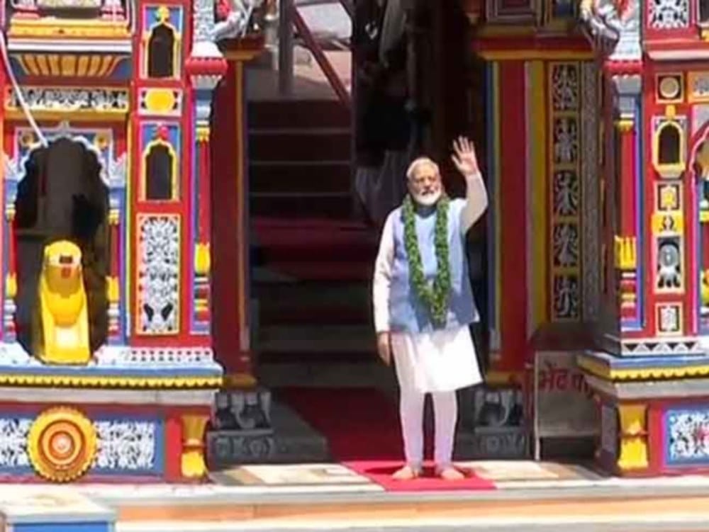 narendra modi simple lifestyle made him successful know train incident of modi