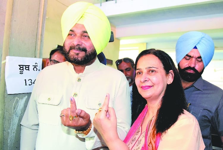 Lok sabha elections 2019, Navjot Kaur's reaction on Capt Amarinder Singh's statement