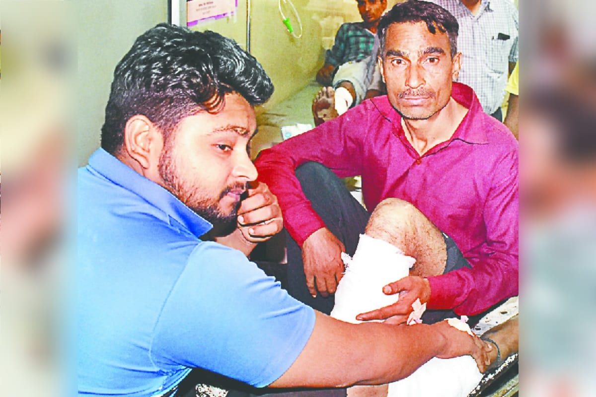 Police encounter: badmash fire when Meerut police said them to stop