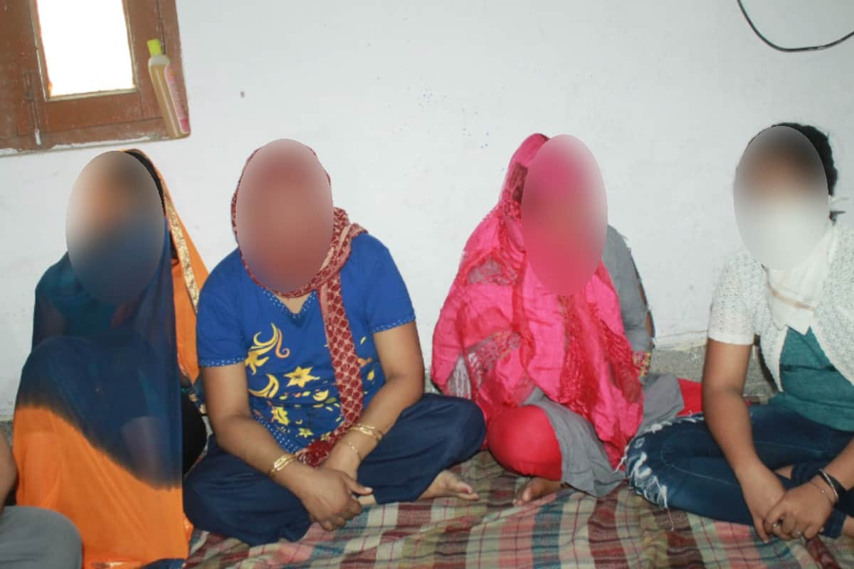 sex racket in the name of beauty parlor in Meerut, Police arrested four