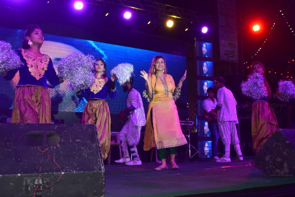 historic Nauchandi fair started from today in Meerut