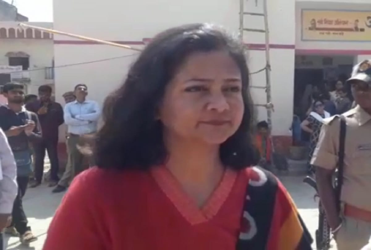 Amarnath Tragedy varanasi samajwadi party leader Shalini Yadav narrowly survived in amarnath cloudbrust