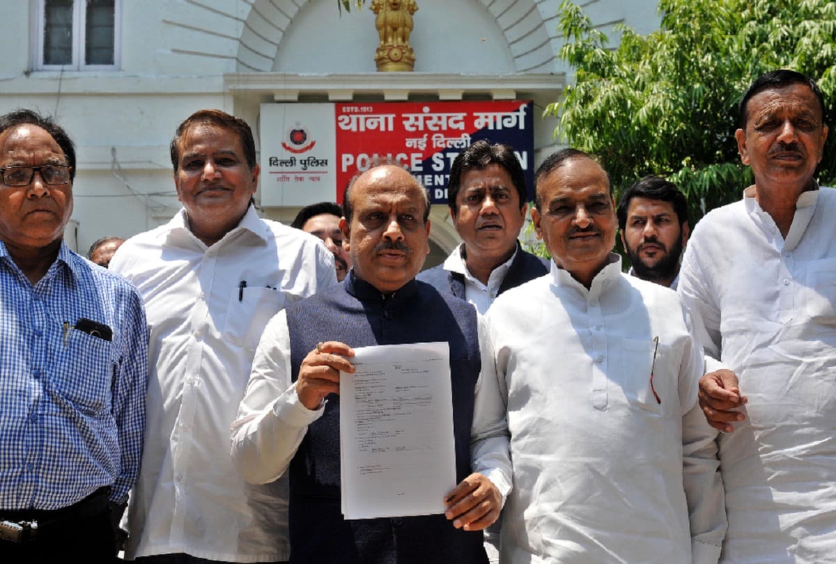 Kejriwal is plotting to send me to jail says vijendra gupta