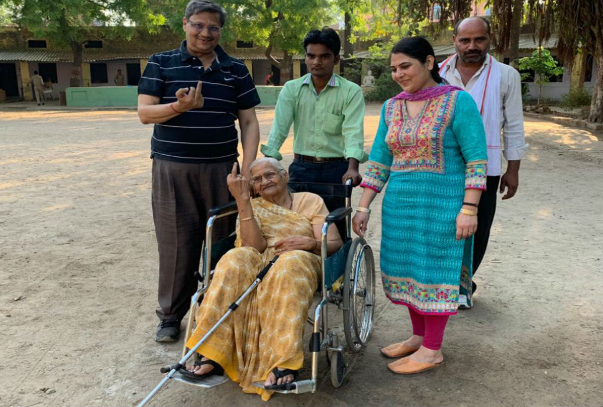 Government gift to 80 elderly people now they can vote through postal ballot