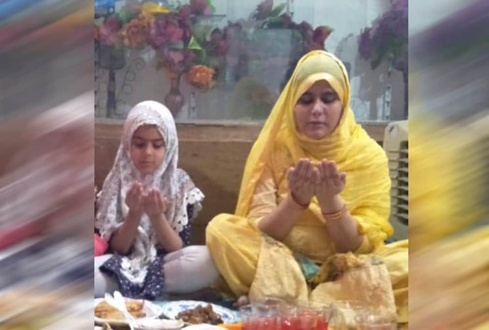Ramzan 2019 Nine Years old girl alia Doing Roja in haldwani