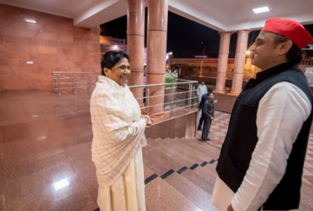 akhilesh yadav tweet photo with mayawati after exit polls