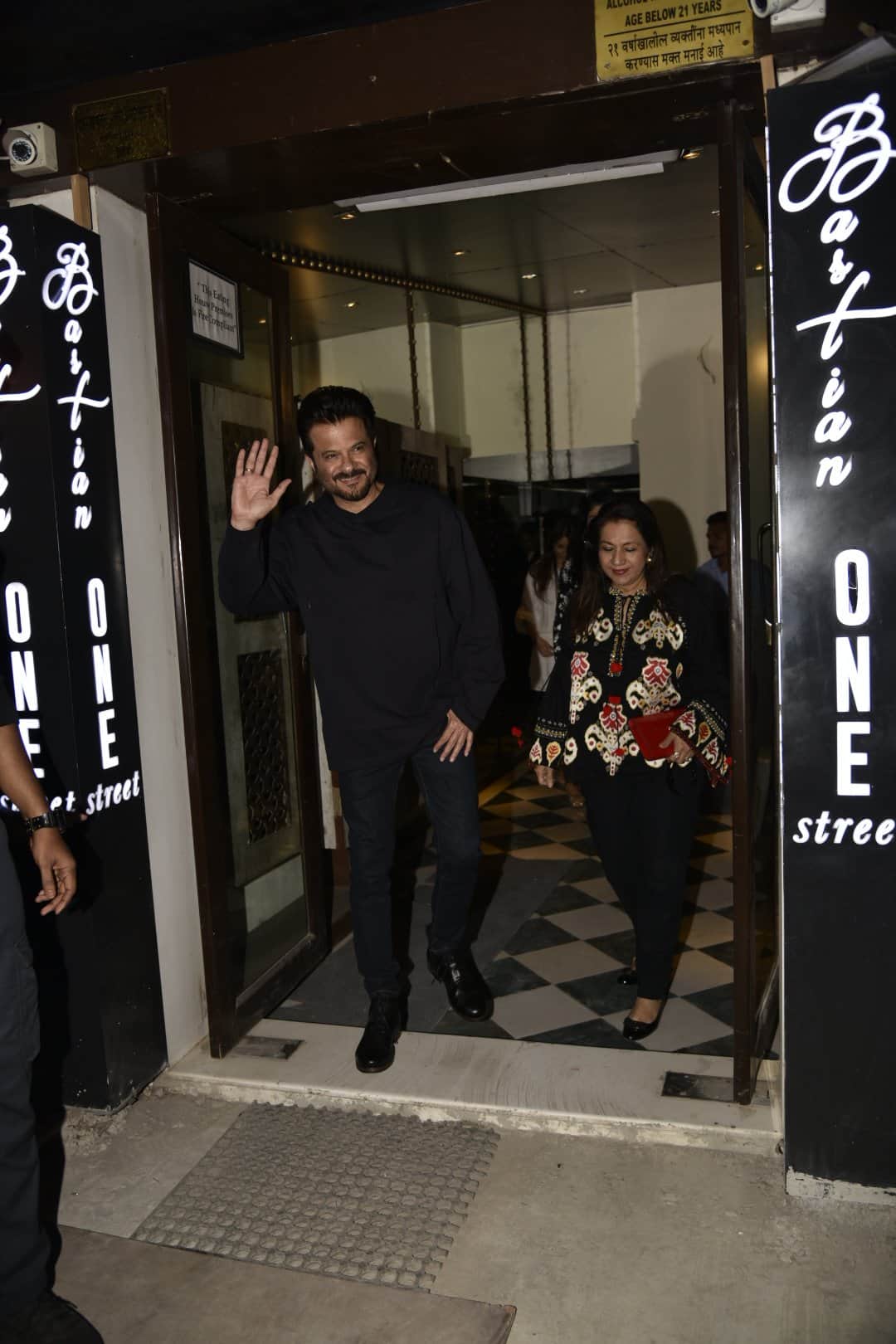 Anil Kapoor remember his struggle days with shared 36 years old photo