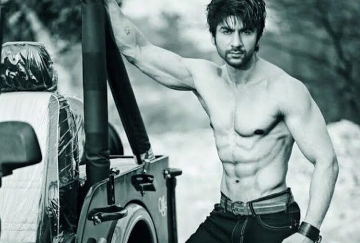 actor ansh arora alleges up police third degree torture beaten with leather strap electric shock
