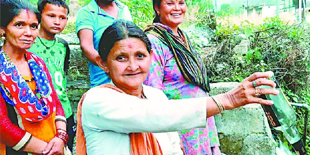 Alcohol in this village Serving milk, curd