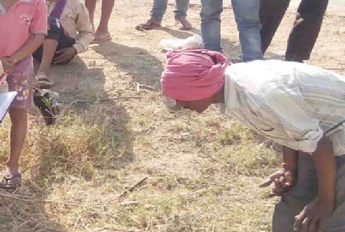 wife kills husband with lover in extramarital affair