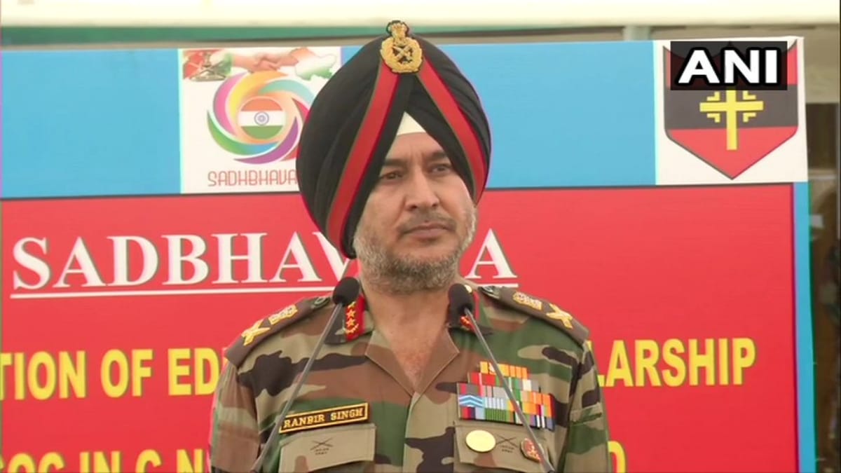 Lt. Gen. Ranbir Singh, Army Commander, Northern Command, visited forward posts in Rajouri sector
