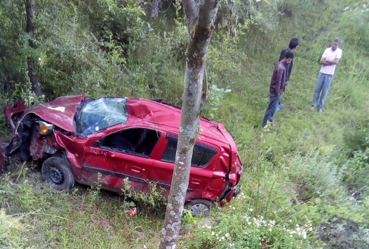 One killed in accident as car falls into gorge in Anni Kullu Himachal Pradesh